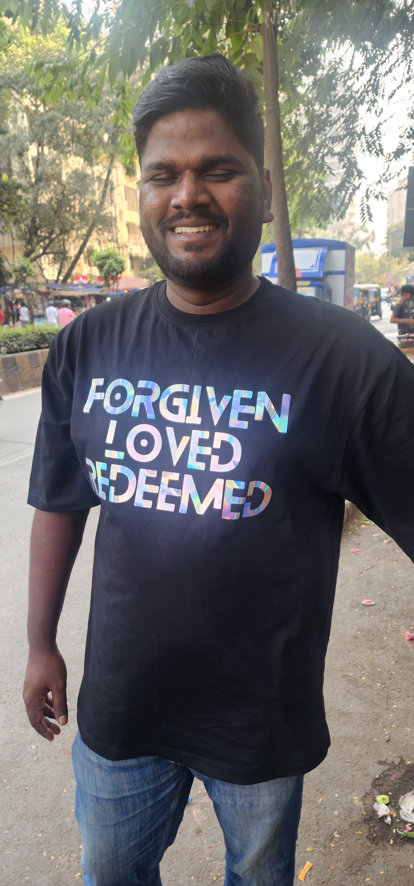 T-shirt - Unisex - Oversized - Forgiven.Loved.Redeemed - Reflective Vinyl